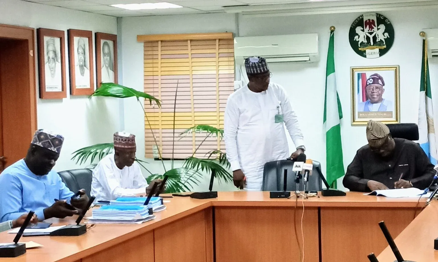 FCTA, concessionaires sign ‘Park and Pay’ deal in Abuja