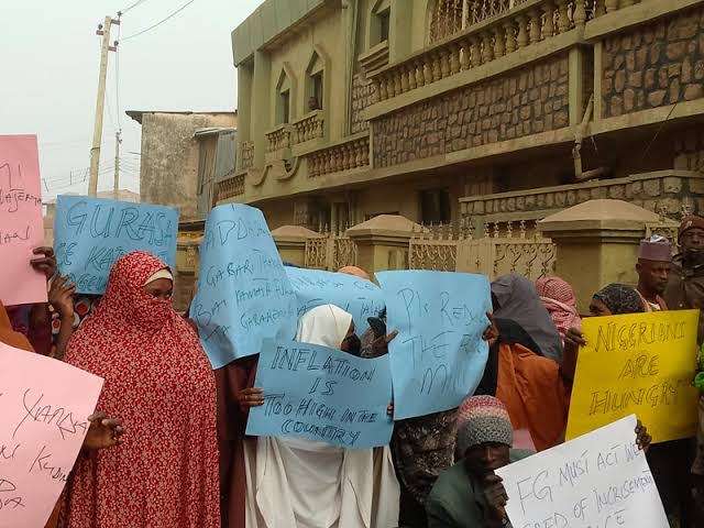 Police Arrests Woman Over Protests In Niger