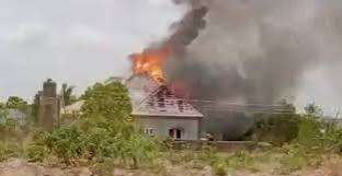 Hoodlums Burn Down Residence Of Former Nigerian Governor