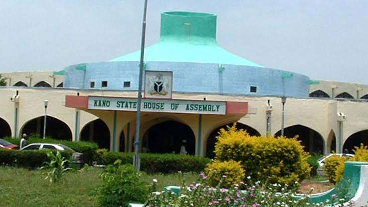 Kano Assembly dethrones five emirs