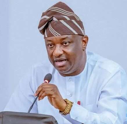 Keyamo orders suspension of 800% planned navigation charges on Airlines